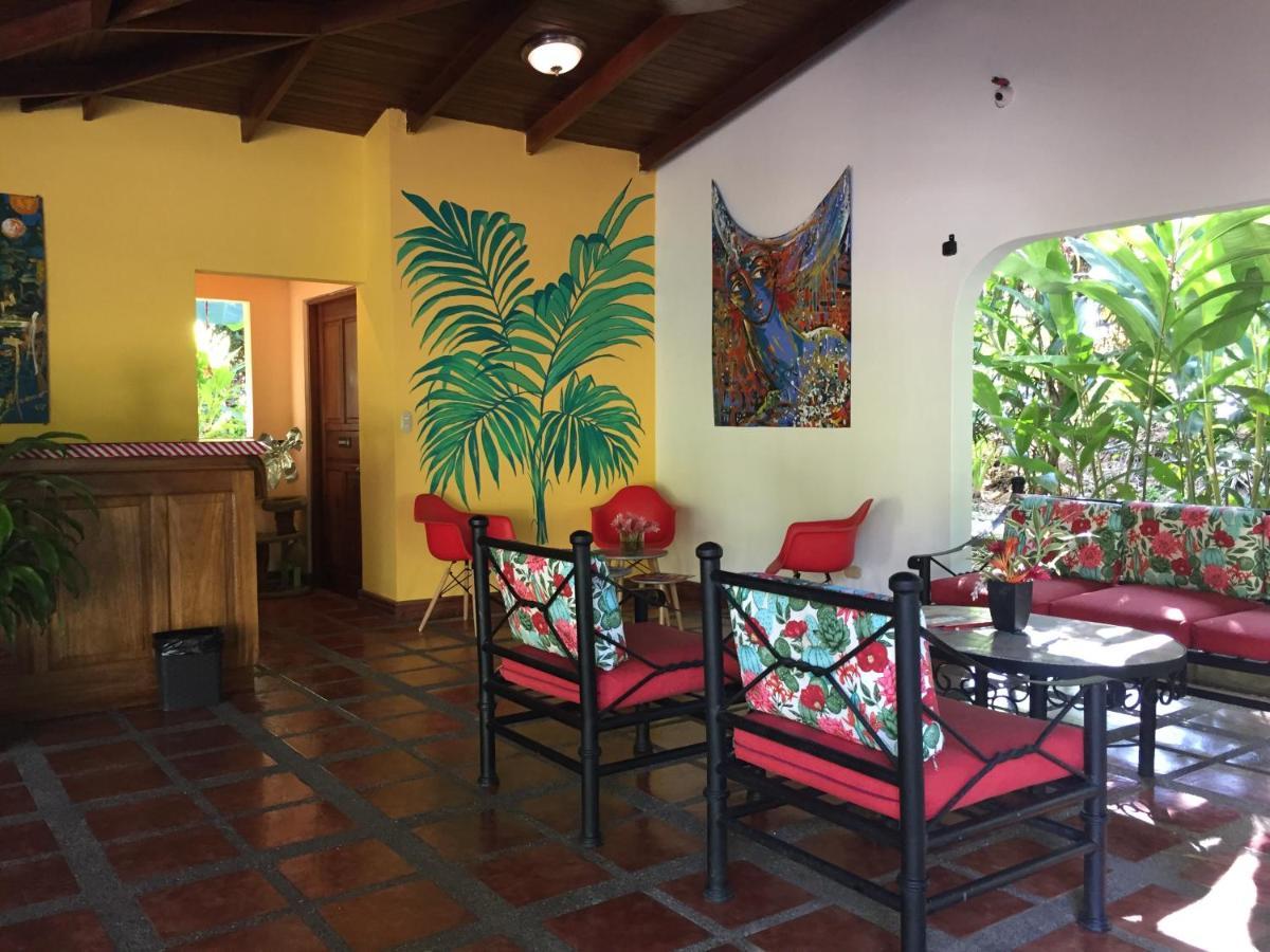 Jaco Hotel Docelunas Экстерьер фото