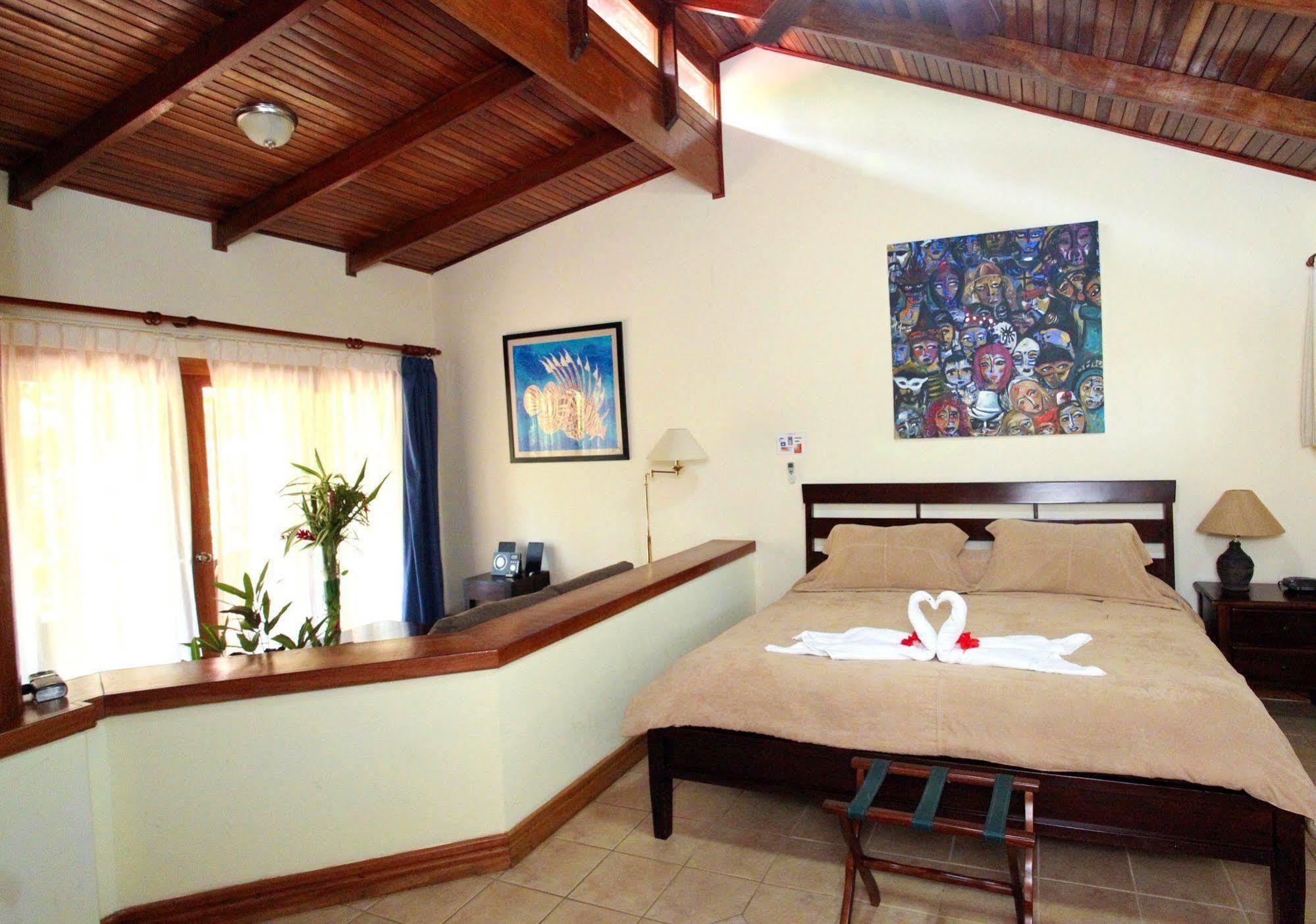 Jaco Hotel Docelunas Экстерьер фото